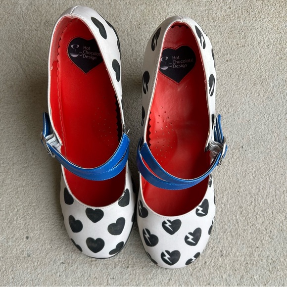 🍒💣 Hot Chocolate He loves me- he loves me not Mary Jane heels - Picture 3 of 16